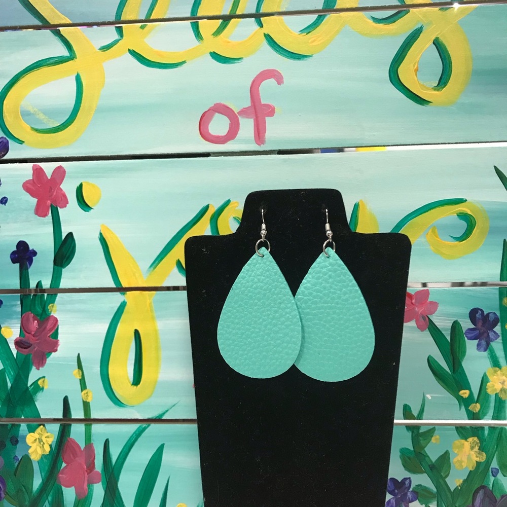 Earring - Picture 2 of 2